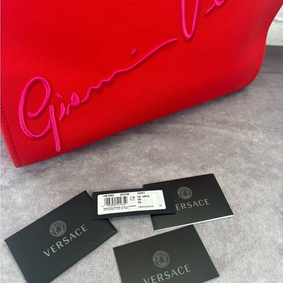 VERSACE Canvas Suppler Calfskin Cabas GV Signature Tote Red - Picture 15 of 16